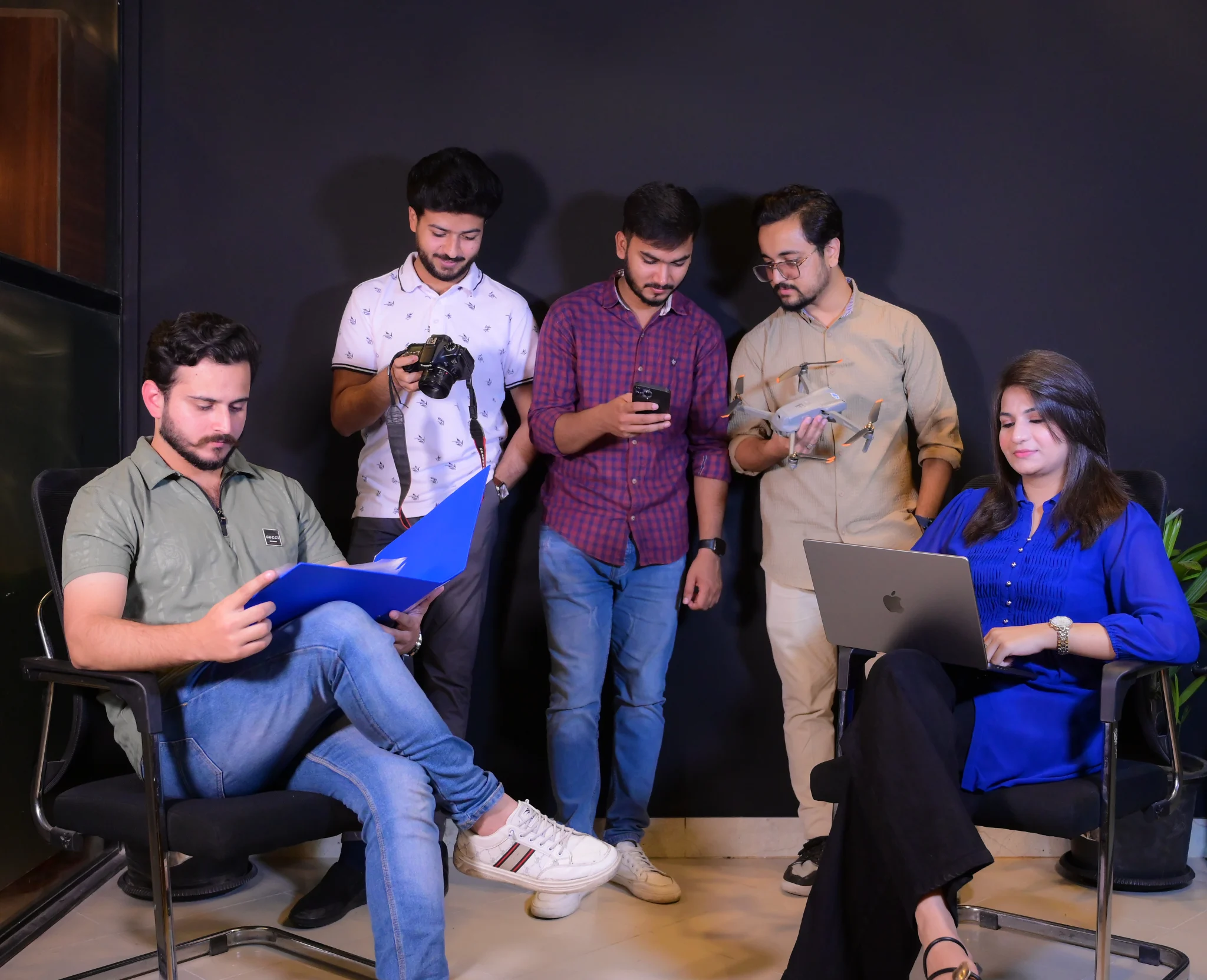 FCR Marketing Agency - Zara Ali, Social Media Marketing Expert